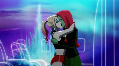 Every Time Harley Quinn and Poison Ivy Have。